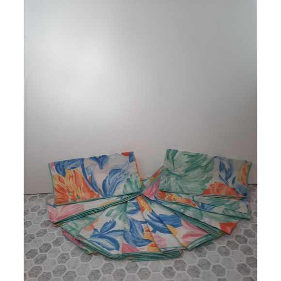 Lot of 10 Vintage Floral Napkins, Country Kitchen Table Napkins - Picture 2 of 2